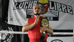El Guerrero Dragón Retiene el Campeonato Gladiador de la Arena